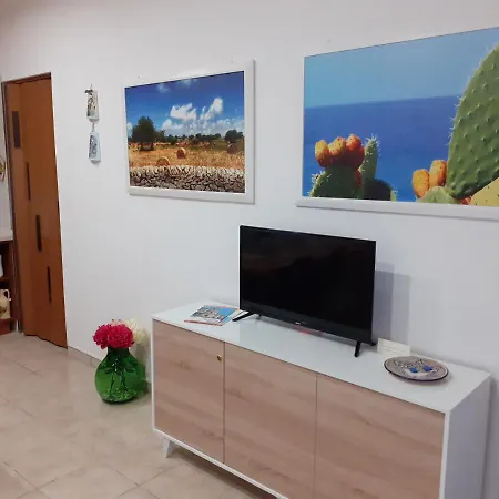 Sicilia Terra Mia Apartment *